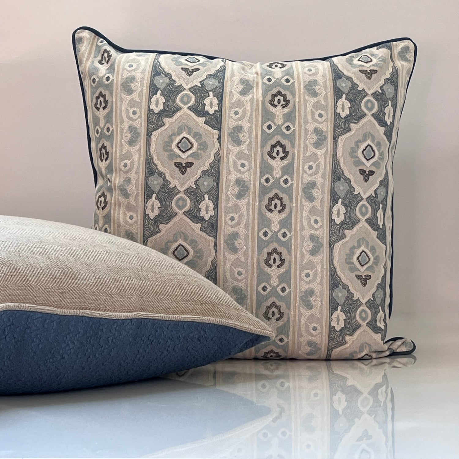 Corda Throw Pillow Cover