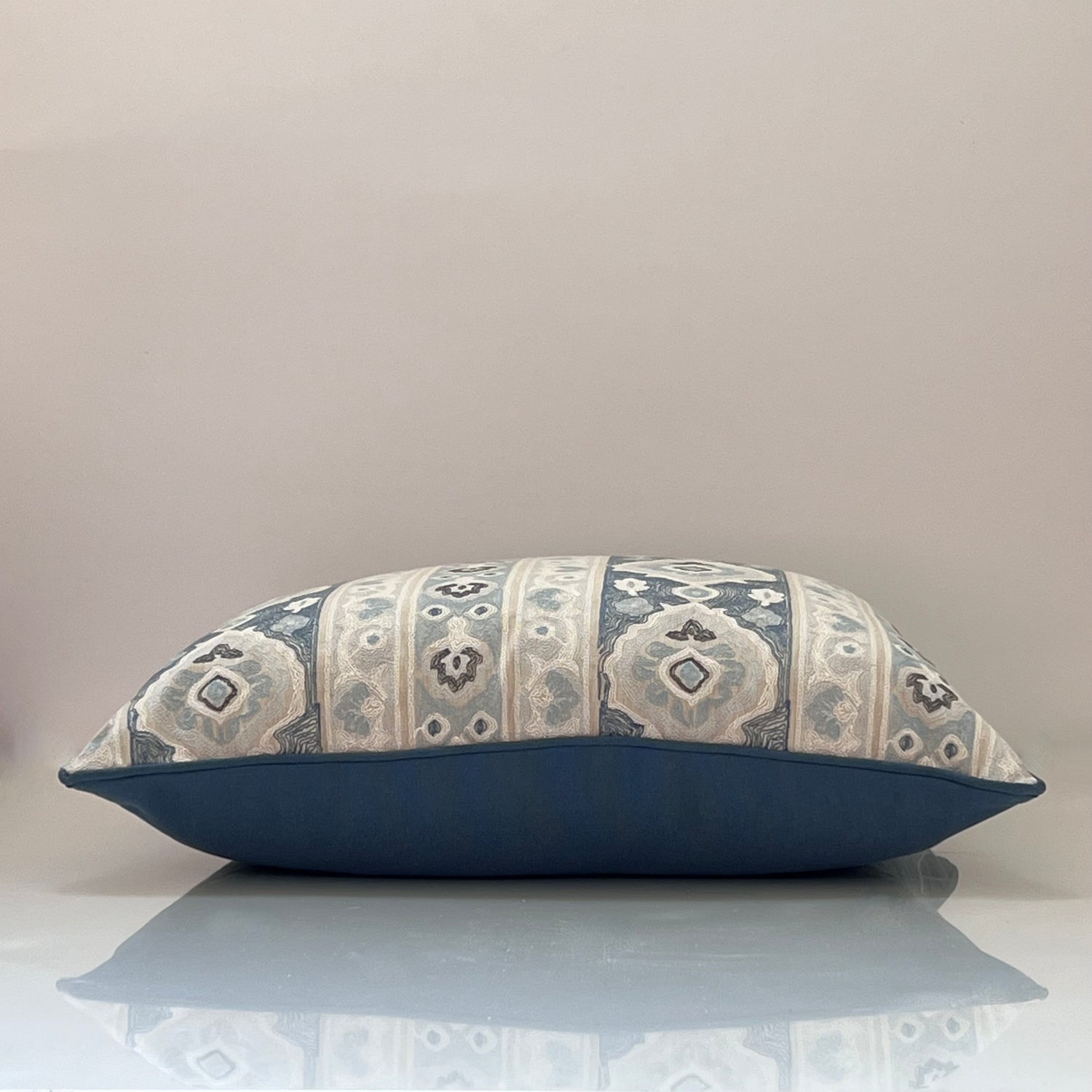 Corda Throw Pillow Cover